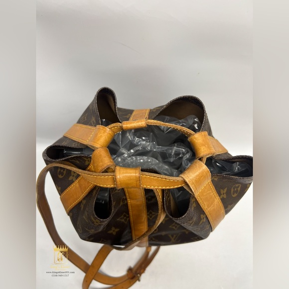 Louis Vuitton Randonnee backpack - Picture 5 of 14